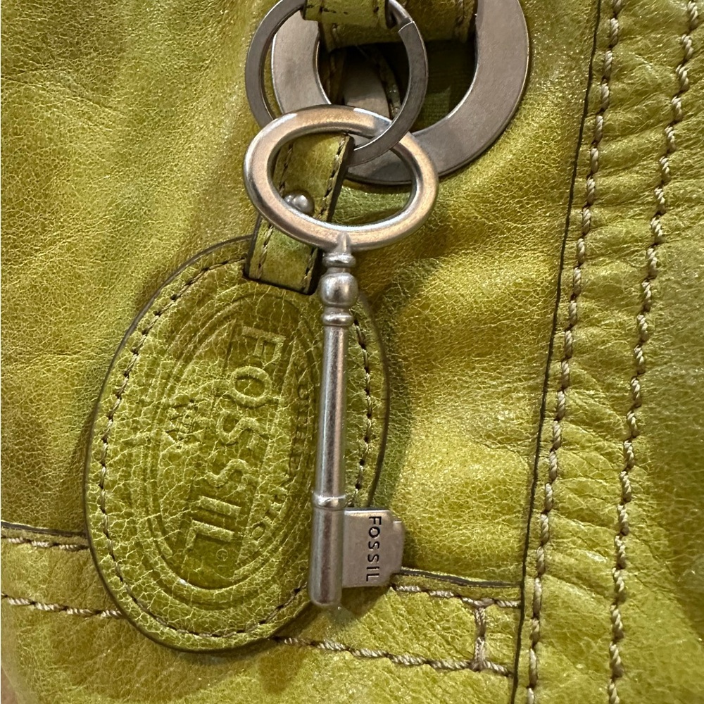 Fossil Lime green leather bag - Picture 4 of 10